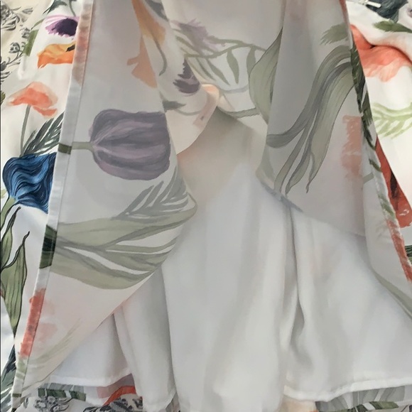 💐 Beautiful Floral Midi Skirt! - Picture 4 of 4